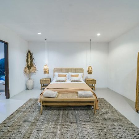 Villa Moorea : Tropical Vibes - 3 Min From Beach Canggu Exterior foto